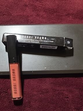Bobbi Brown Lip Gloss — Coral Peach